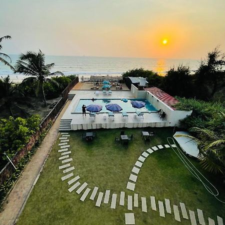 Kay'S By The Sea Ajgaon Exterior foto