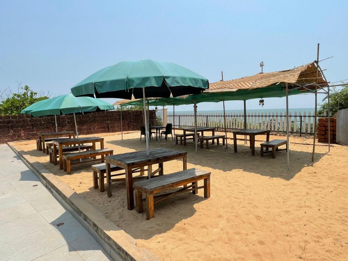 Kay'S By The Sea Ajgaon Exterior foto