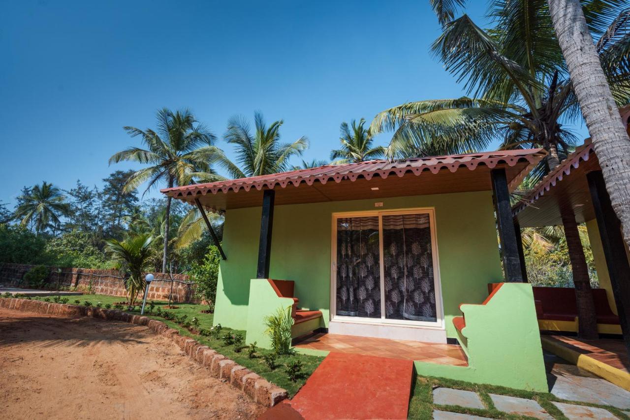 Kay'S By The Sea Ajgaon Exterior foto